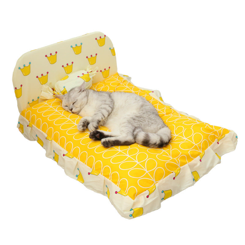 Teddy small pet bed for cats and dogs